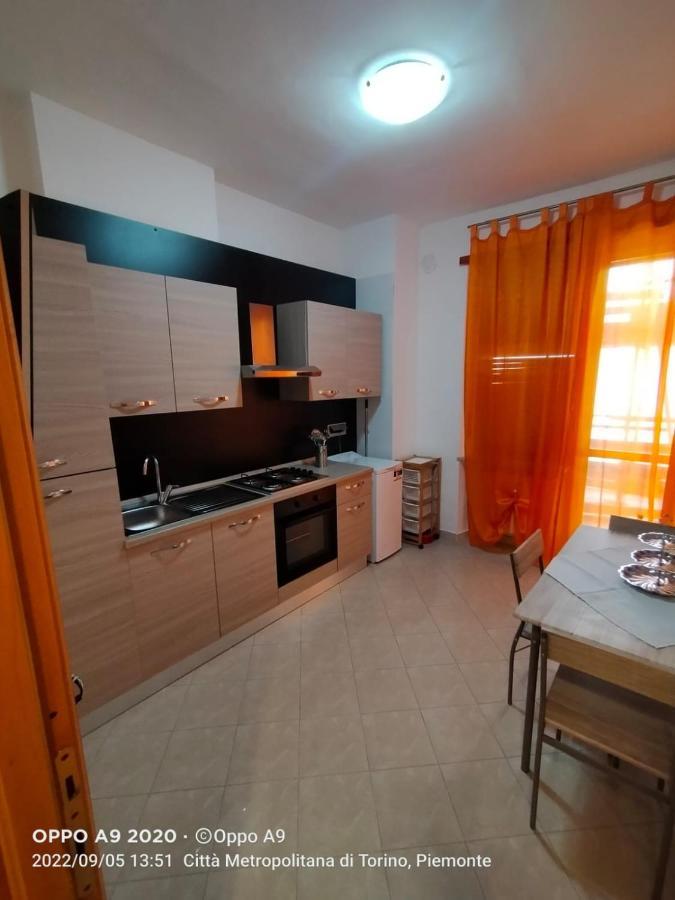 Appartamento posizione comoda Collegno Esterno foto